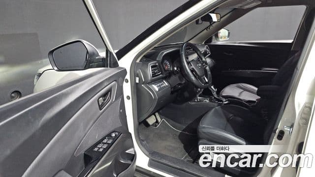 KG모빌리티(SsangYong) Berry New Tivoli V3, 2021 10