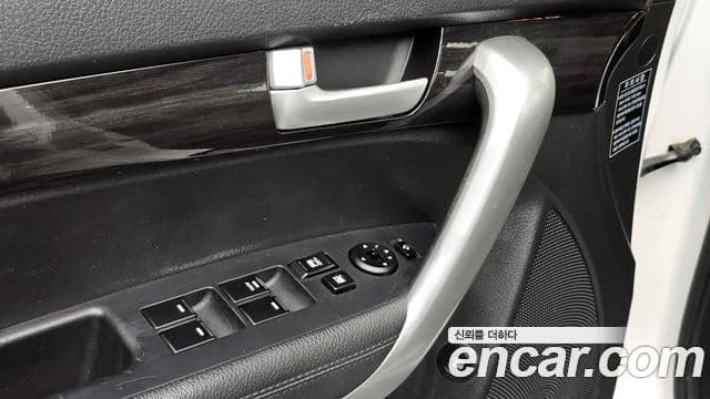 Kia Sorento R топовая версия, 2011 14