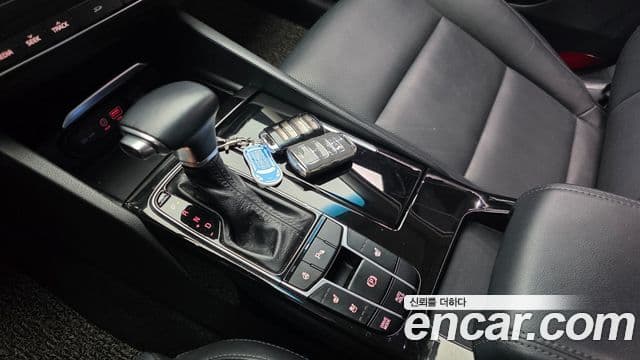 Kia All New K7 Prestige, 2016 9