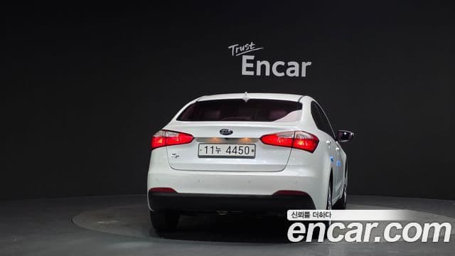 Kia K3 Luxury, 2015 4