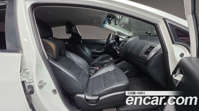 Kia K3 Luxury, 2015 10