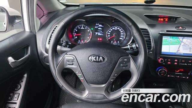 Kia K3 Luxury, 2015 13