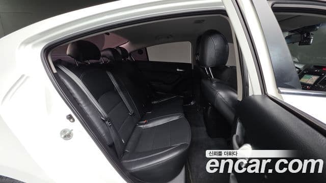 Kia K3 Luxury, 2015 18