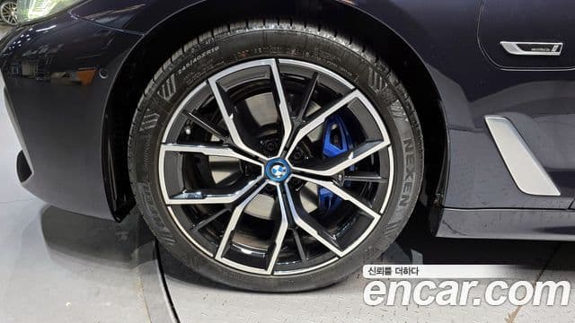 BMW 5시리즈 (G30) 530e M Sport, 2022 все фото