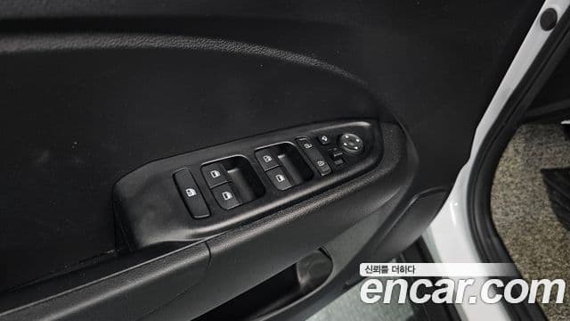 Hyundai Venue Modern, 2021 16