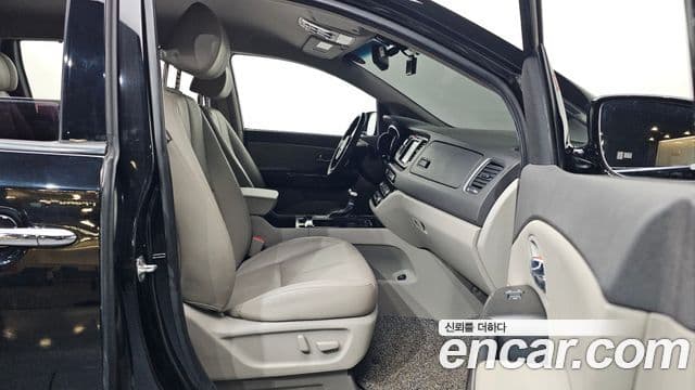 Kia All New Carnival President, 2018 11