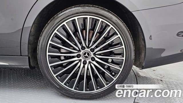 Mercedes-Benz E-класс W214 Exclusive, 2024 все фото