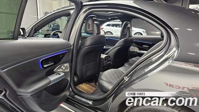 Mercedes-Benz E-класс W214 Exclusive, 2024 11
