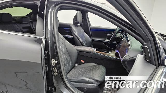 Mercedes-Benz E-класс W214 Exclusive, 2024 12
