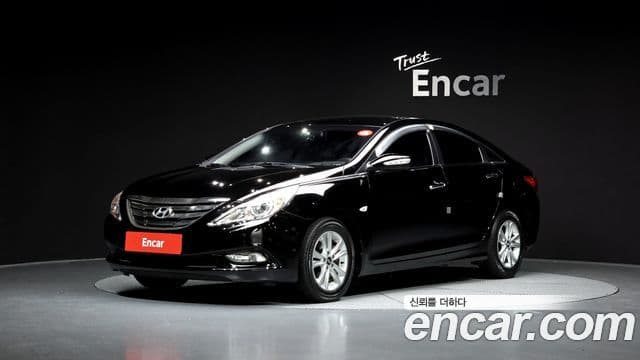 Hyundai YF Sonata Premier, 2011 1