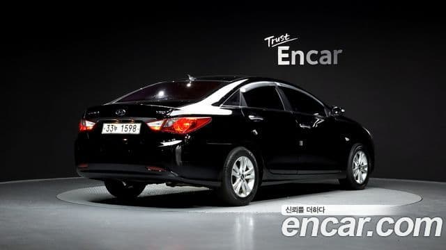 Hyundai YF Sonata Premier, 2011 2