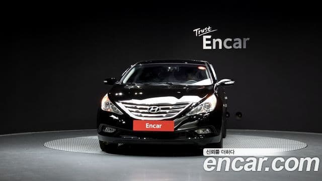 Hyundai YF Sonata Premier, 2011 3