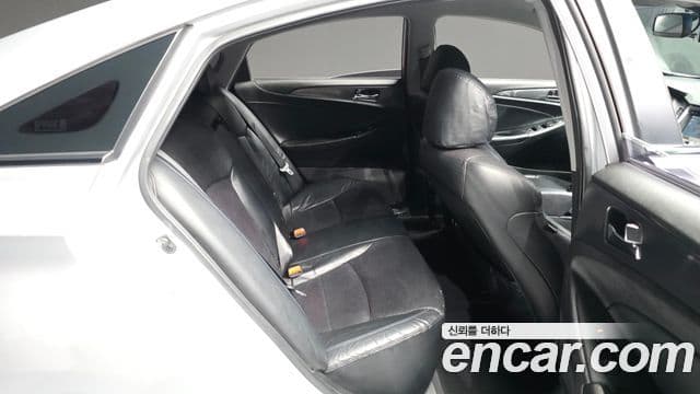 Hyundai Sonata гибрид Royal, 2012 12