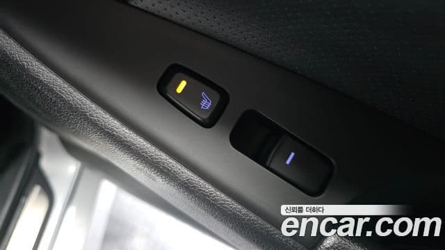 Hyundai Sonata гибрид Royal, 2012 19