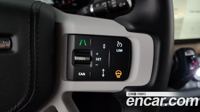 Land Rover Defender (L663) 110 D300 X-Dynamic HSE, 2025 16