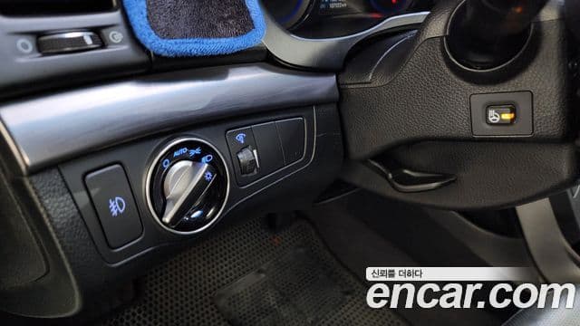 Hyundai i40 살룬 Premium, 2013 14