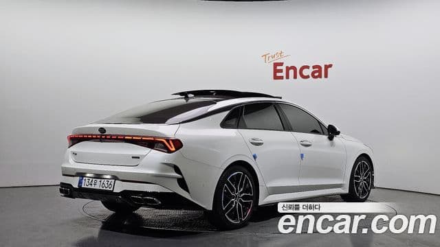 Kia K5 3세대 Signature, 2021 2
