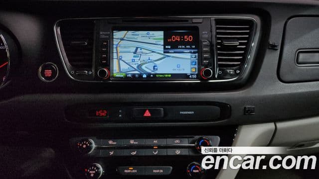 Kia All New Carnival Luxury, 2018 16