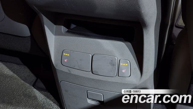 Kia All New Carnival Luxury, 2018 19