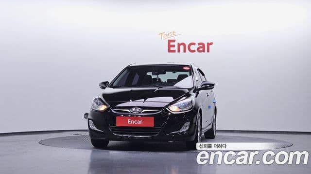 Hyundai Accent(новый кузов / новое поколение) 1.6 GDI top, 2012 3