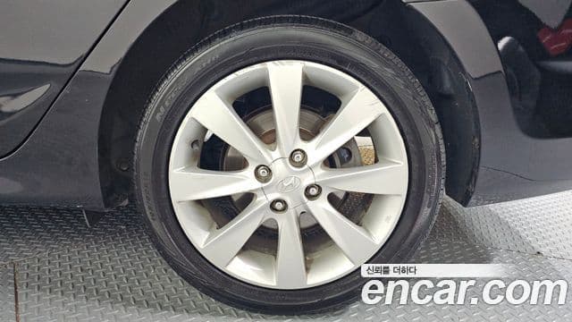 Hyundai Accent(новый кузов / новое поколение) 1.6 GDI top, 2012 все фото