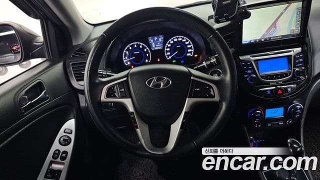 Hyundai Accent(новый кузов / новое поколение) 1.6 GDI top, 2012 13