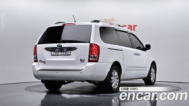 Kia Carnival R топовая версия, 2013 2