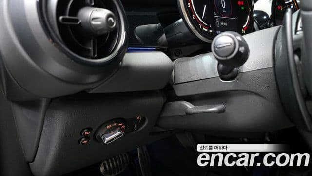 Mini Cooper S кабриолет 3세대, 2023 17