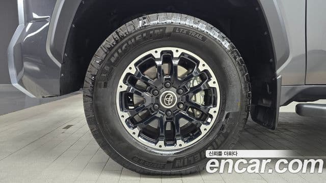 Toyota 툰드라, 2022 все фото