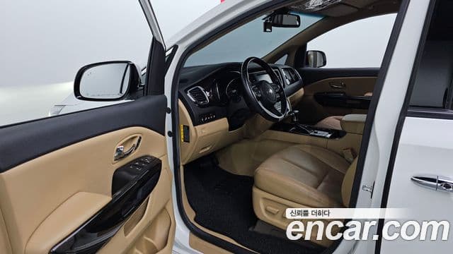 Kia The / новый New Carnival Special, 2019 10