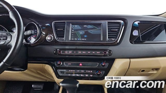 Kia The / новый New Carnival Special, 2019 14