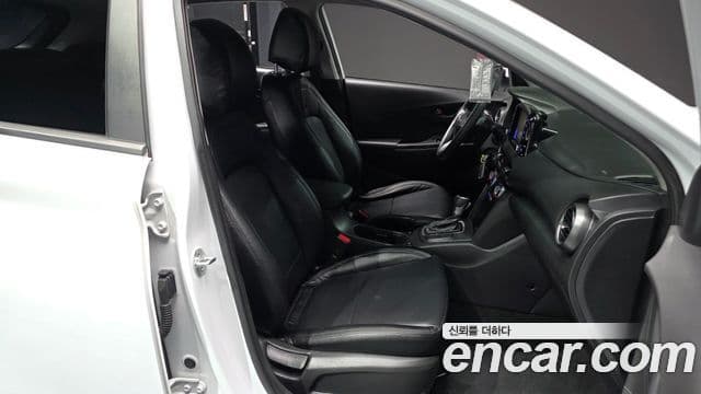 Hyundai Kona Smart, 2019 10