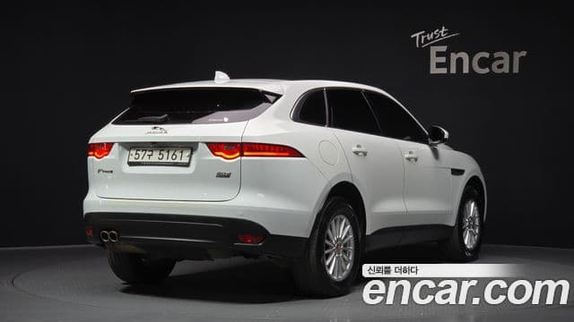 Jaguar F-PACE Prestige, 2017 2