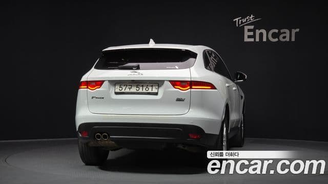 Jaguar F-PACE Prestige, 2017 4
