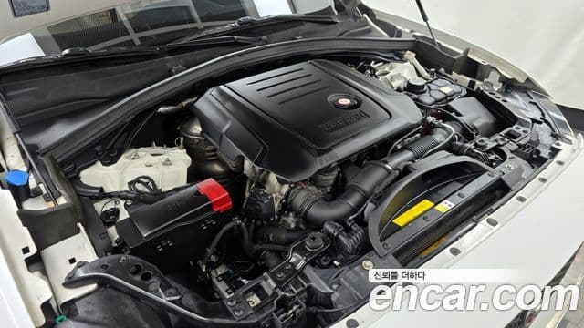 Jaguar F-PACE Prestige, 2017 6