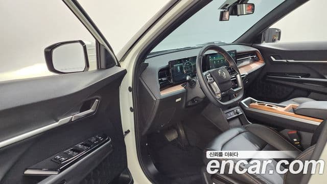 KG모빌리티(SsangYong) Torres TV5, 2025 10