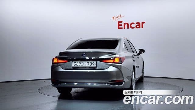 Lexus ES300h 7세대 Luxury Plus, 2021 4