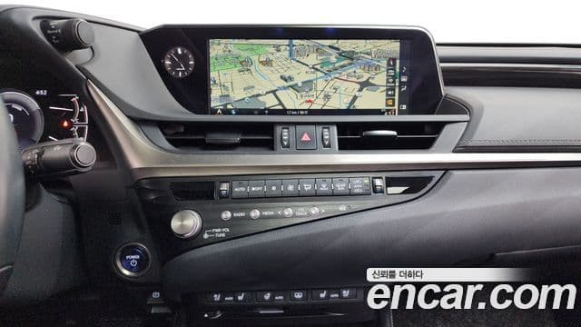 Lexus ES300h 7세대 Luxury Plus, 2021 14