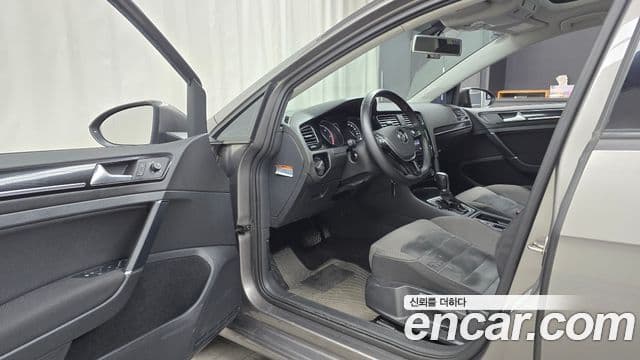 Volkswagen Гольф 7세대, 2014 10