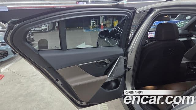 BMW 5시리즈 (G60) 523d M Sport, 2025 16