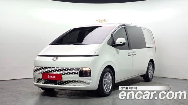 Hyundai Staria Modern, 2022 1