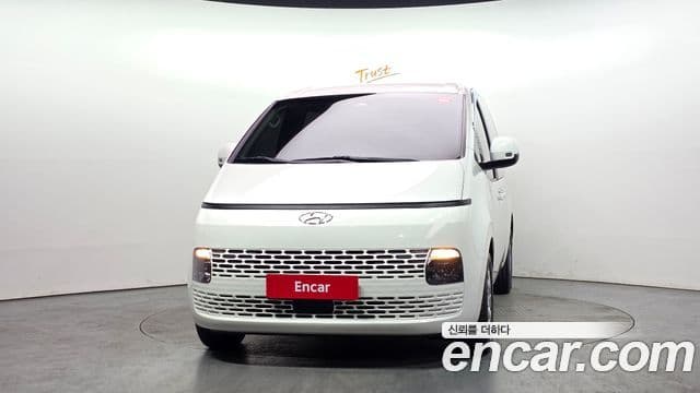 Hyundai Staria Modern, 2022 3