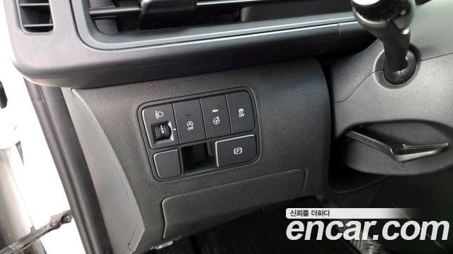 Hyundai Staria Modern, 2022 17