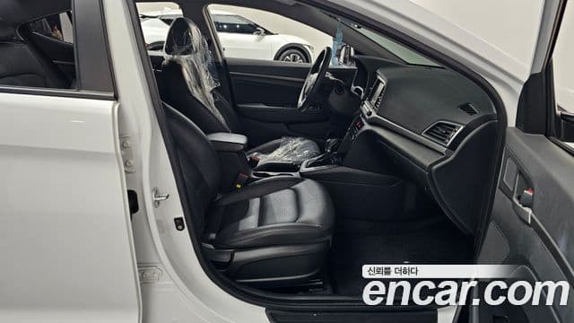 Hyundai Avante AD 1.6 GDI Value Plus, 2018 11