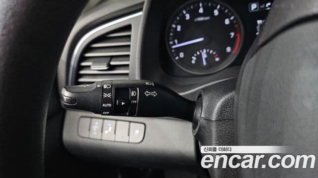 Hyundai Avante AD 1.6 GDI Value Plus, 2018 14