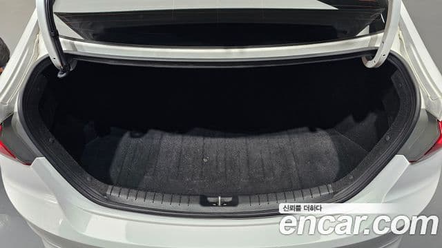 Hyundai Avante AD 1.6 GDI Value Plus, 2018 20