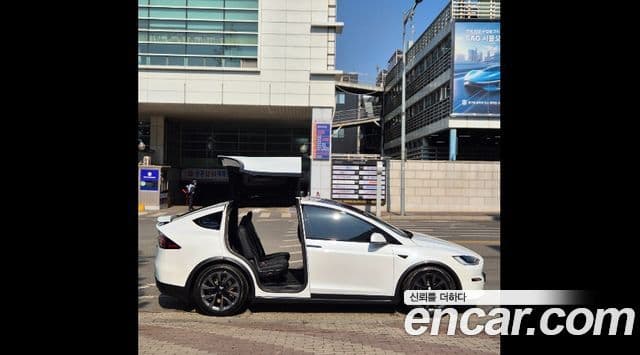 Tesla модель X, 2023 13