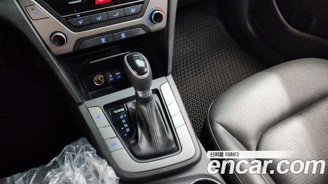 Hyundai Avante AD 1.6 GDI Value Plus, 2018 9