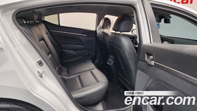 Hyundai Avante AD 1.6 GDI Value Plus, 2018 12