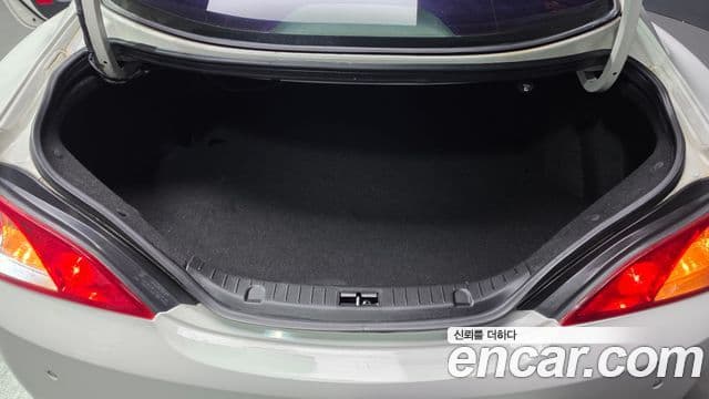 Hyundai Genesis купе 200 турбо D, 2011 20